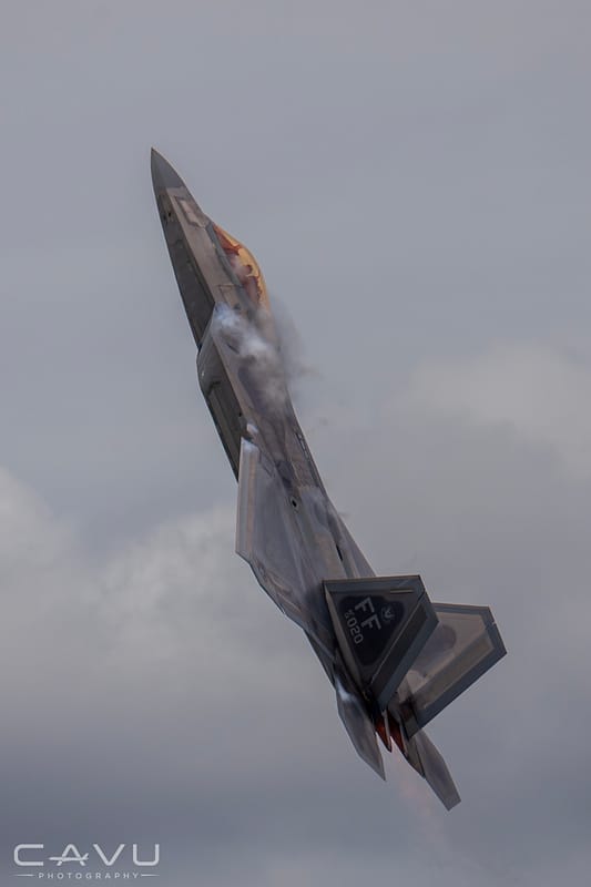 F-22 with Vapor